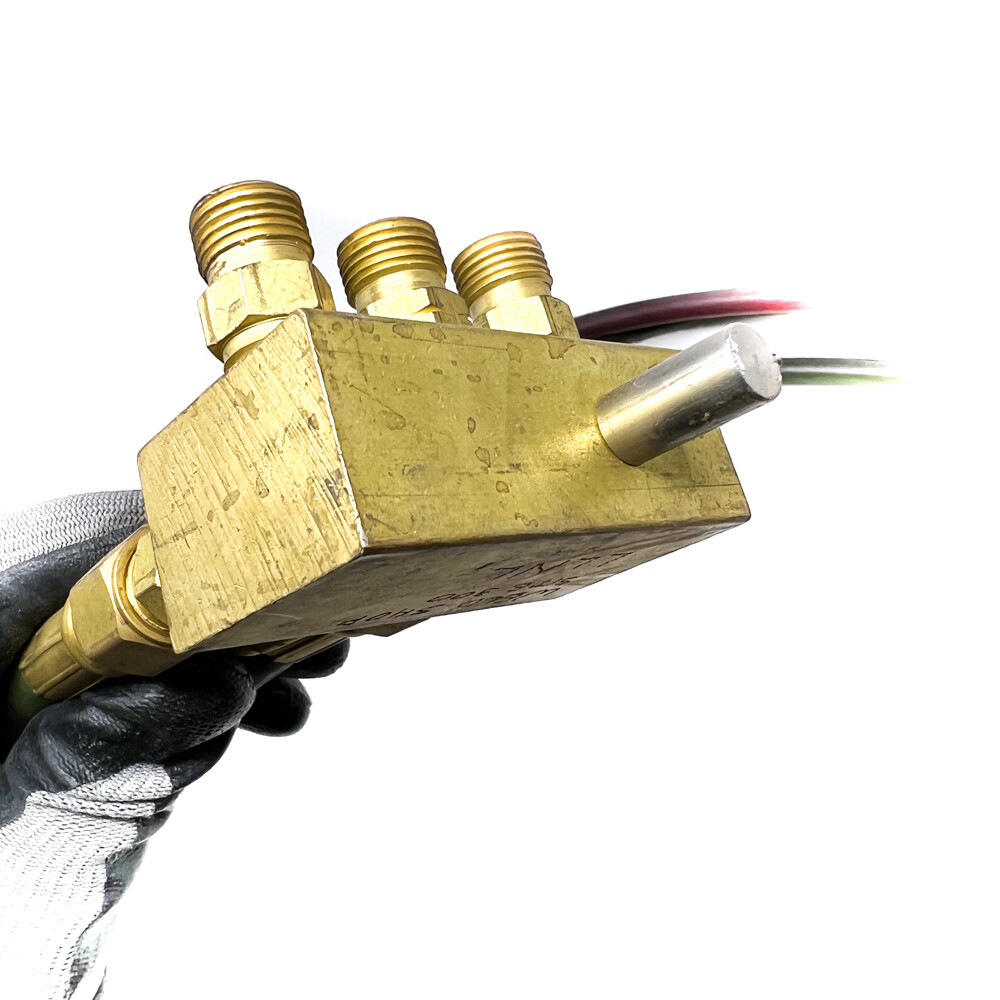 Siameez SRT VEC Welding Hoses w/ 3-Way Solid Brass Elbow Fitting Hub