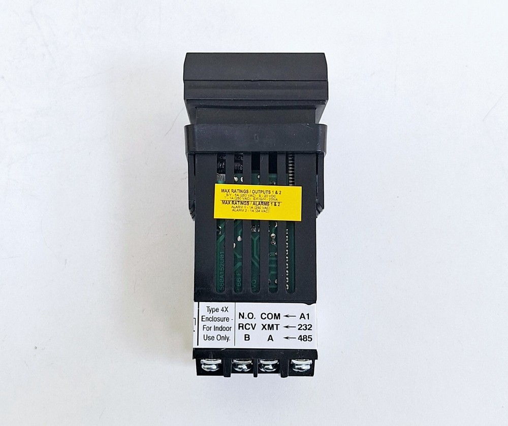 Athena 16CVFB40AZFZ Series 16C Temperature/Process Controller