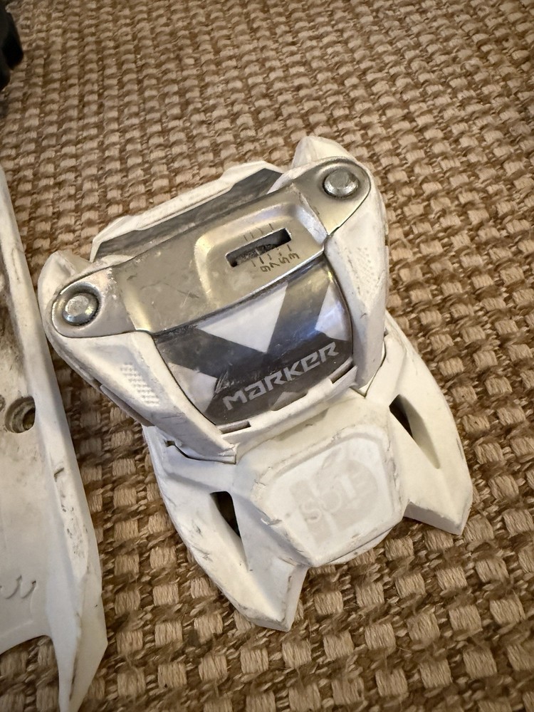 Marker Squire 11 85mm White Ski Bindings GripWalk