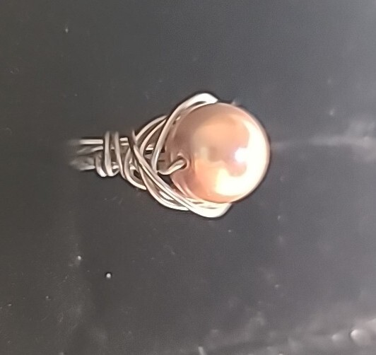 NEW Handmade Wire Wrapped Ring Silvertone Statement Pink Beaded Size 6.5