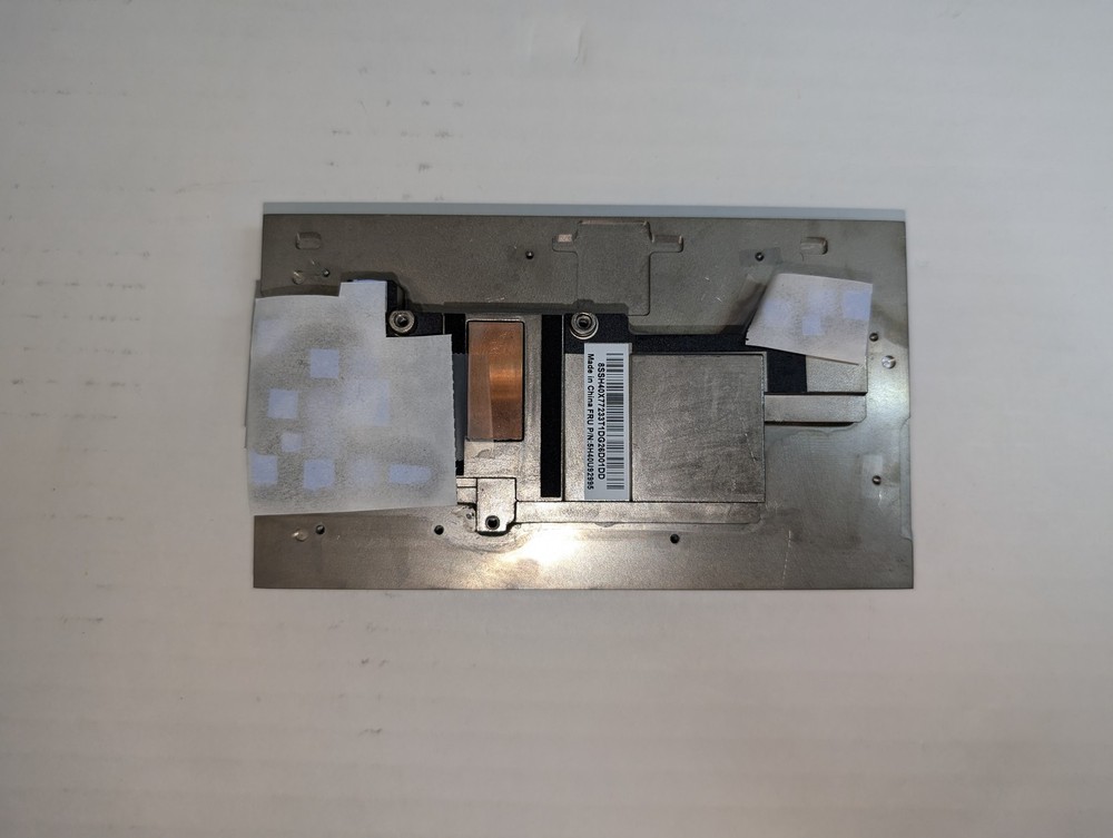 5H40U92995 - D1 10W Cooler Kit Missing Screws