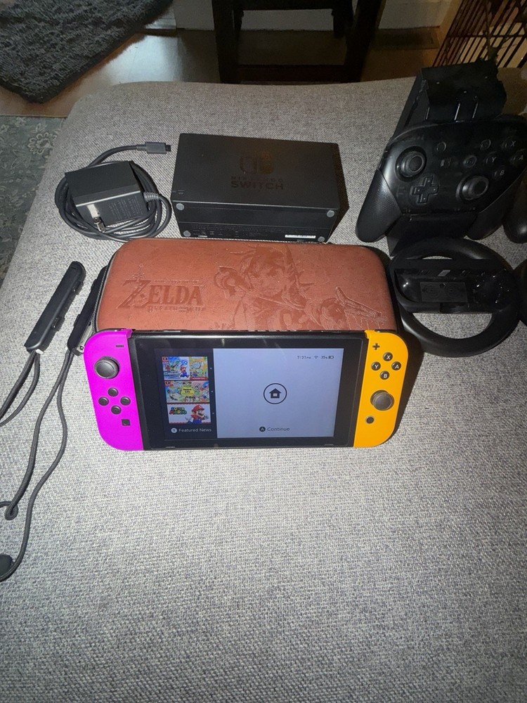 Unpatched Nintendo Switch Bundle XAW1 (Hackable) + Pro Controller + Dock + Case