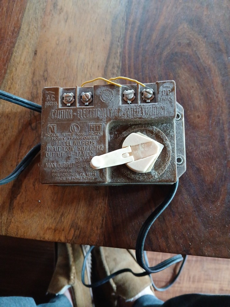 Bachmann Ho Train. Power Pack. 6605. Untested. See Pics