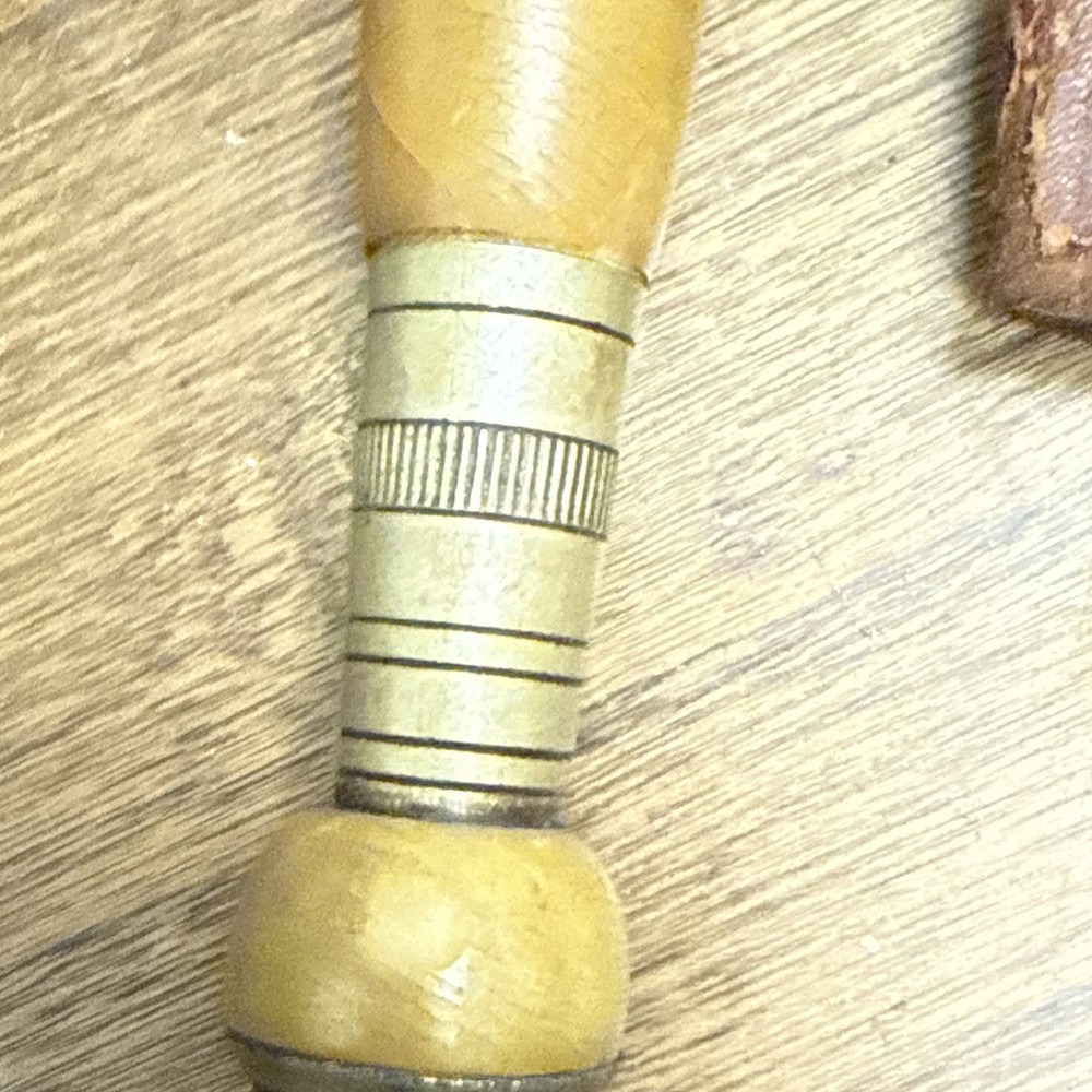 A GERMAN SOLINGEN DAGGER WITH ENGRAVED BLADE