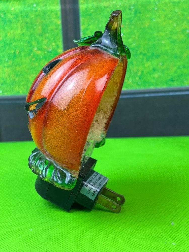 Halloween Jack O Lantern Pumpkin plug in night light