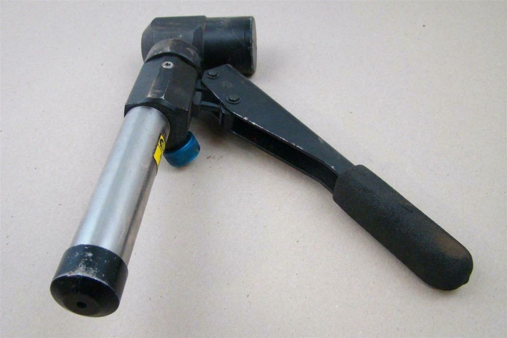 Currents Tools 90 Deg Hydraulic Punch Driver , Model: 1790