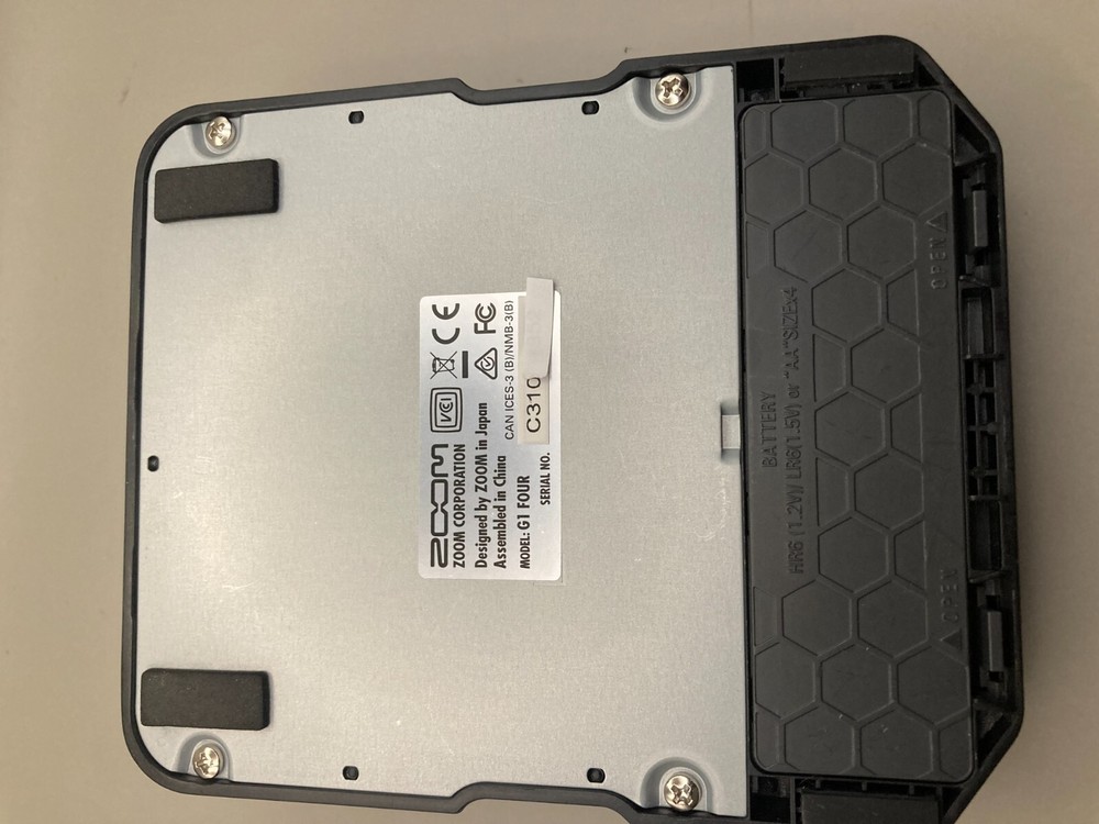 ZOOM G1 FOUR Multi-Effects Guitar Processor Pedal with Box - Used