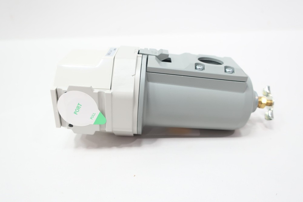 Ckd F4000-15-W-M Pneumatic Filter-regulator