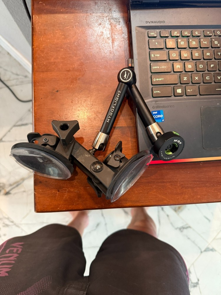 my go flight flex double suction infinitely articulating and adjustable arm