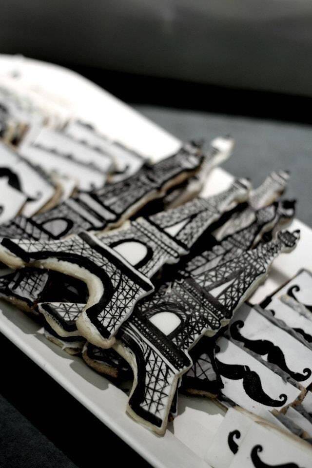 Eiffel Tower 5'' Cookie Cutter Paris Metal