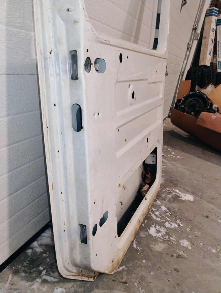 International Navistar Right Side / Passenger Door Shell