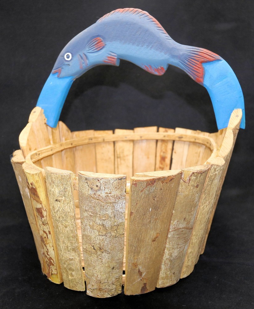 medium-sized oval storage basket features a wood fish handle