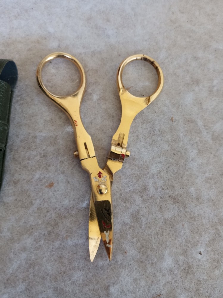 Vintage Foldable / Travel Scissors Gold tone With case
