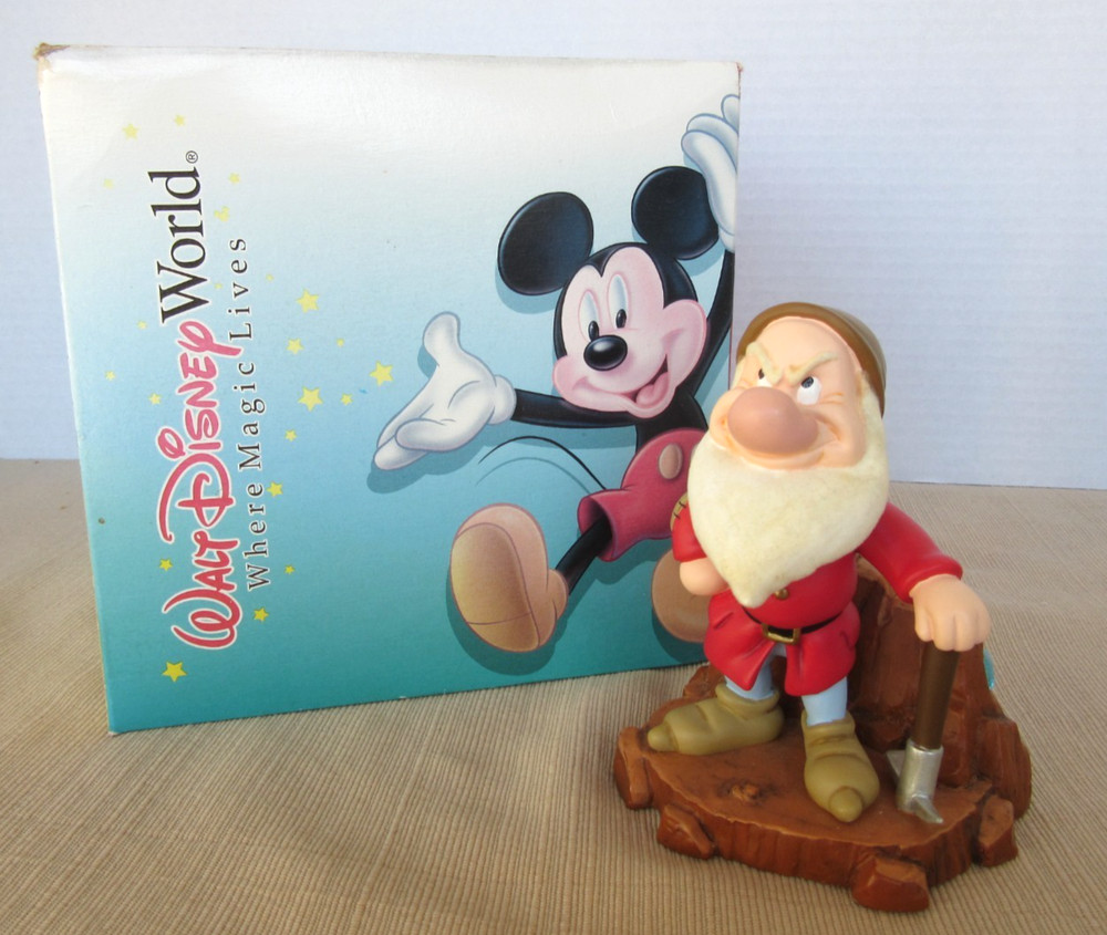 DISNEY GRUMPY Dwarf Figurine Bobblehead Nodder Mining With Gems Original Box