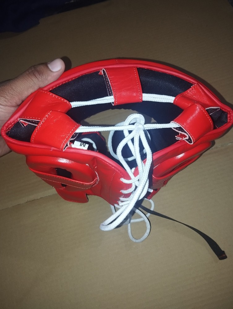 Winning FG-2900 Boxing Headgear - Red, Size L