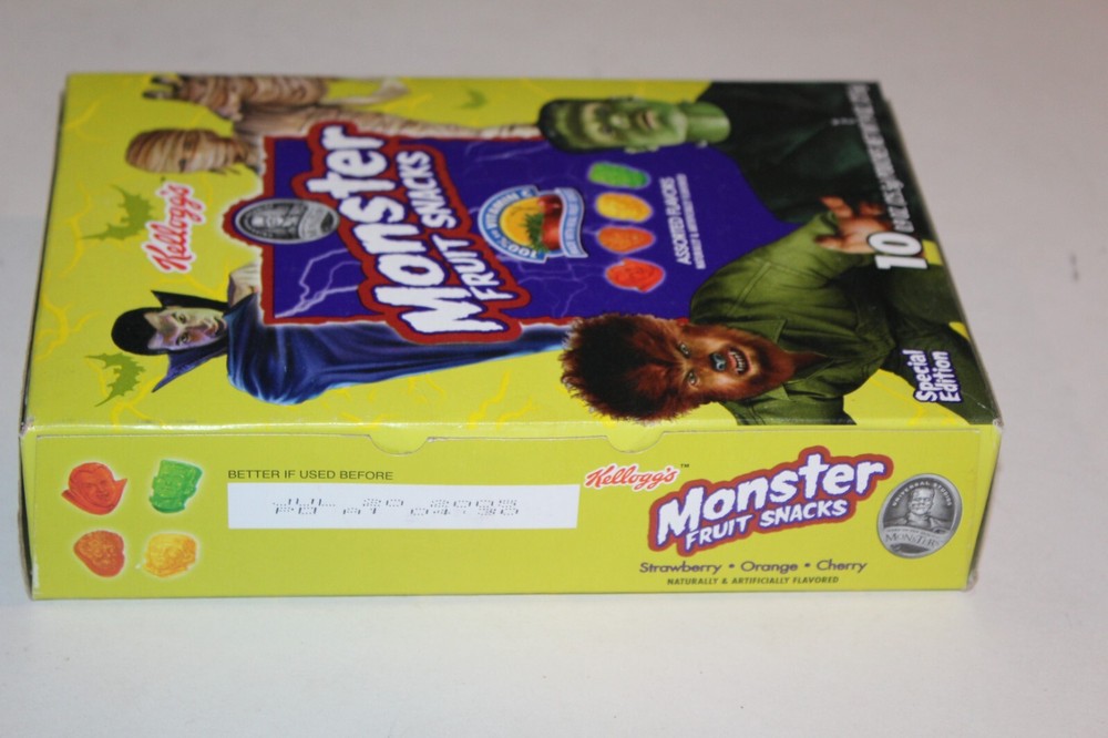 SEALED 2004 Kelloggs Monster Fruit Snacks Frankenstein Dracula Wolfman NOS Candy