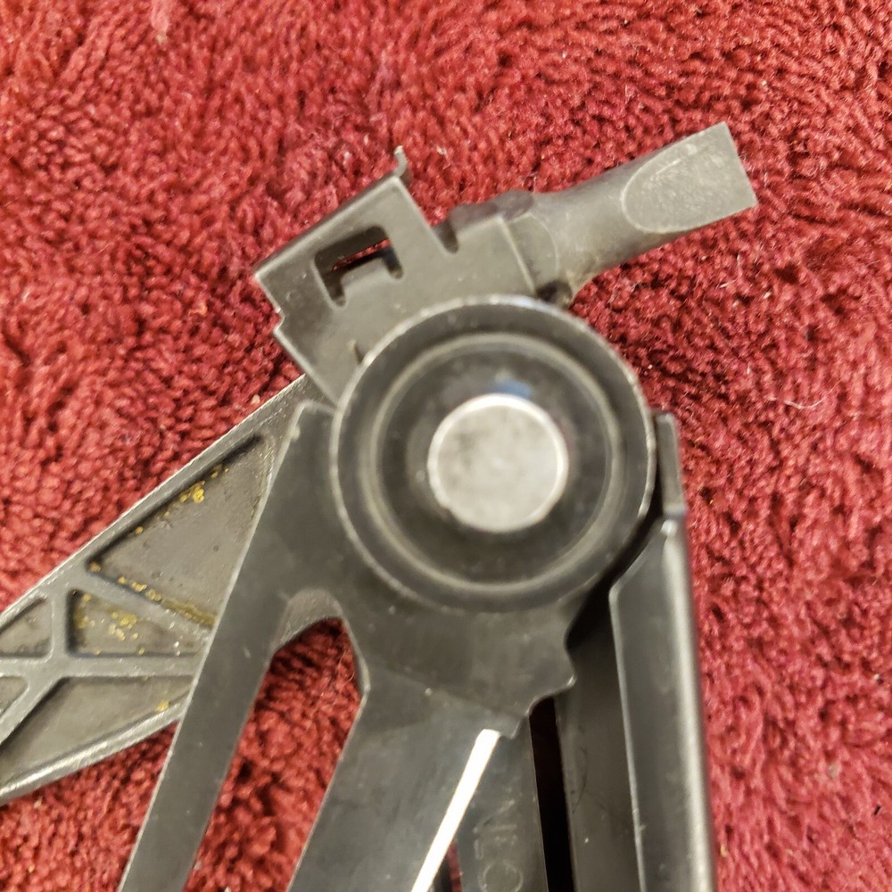 🔪 Gerber Center-Drive Multi-Tool with Tan Malice Clip Sheath