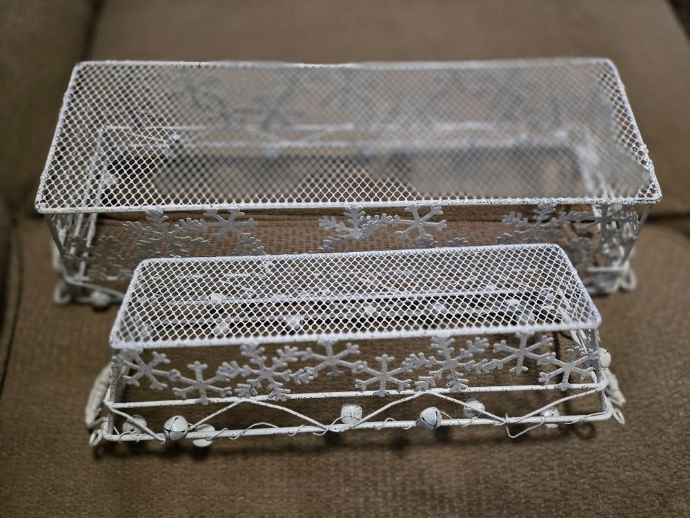 2 silver snowflake wire retangular baskets 16" x 5.5" & 12" x 3.5"