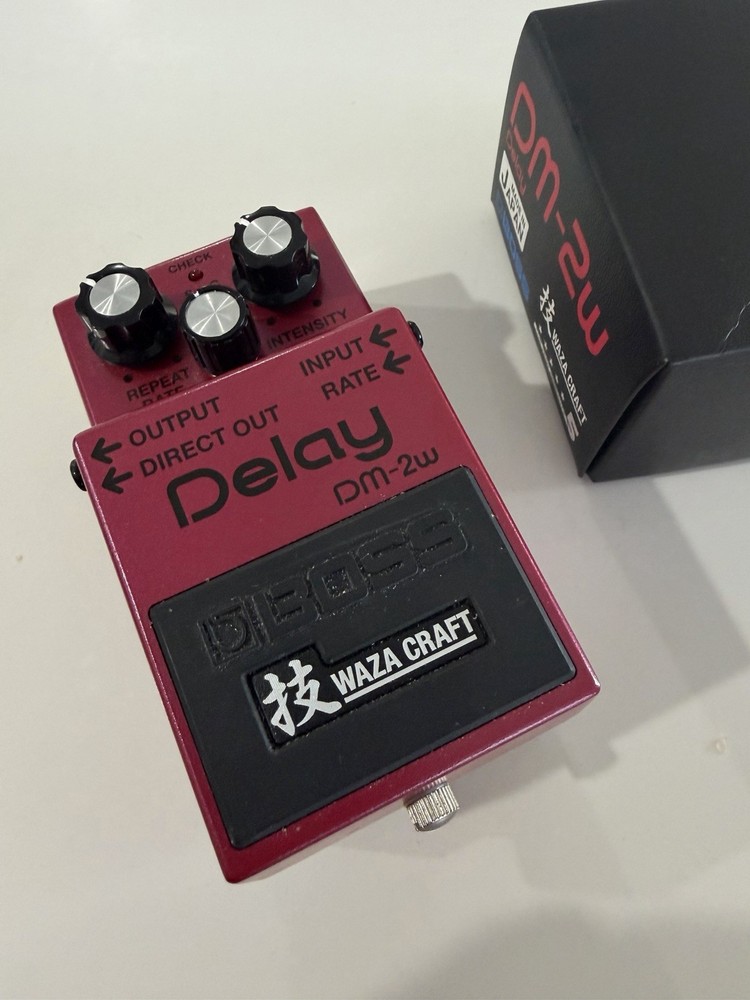Boss DM-2W Waza Craft Delay Pedal