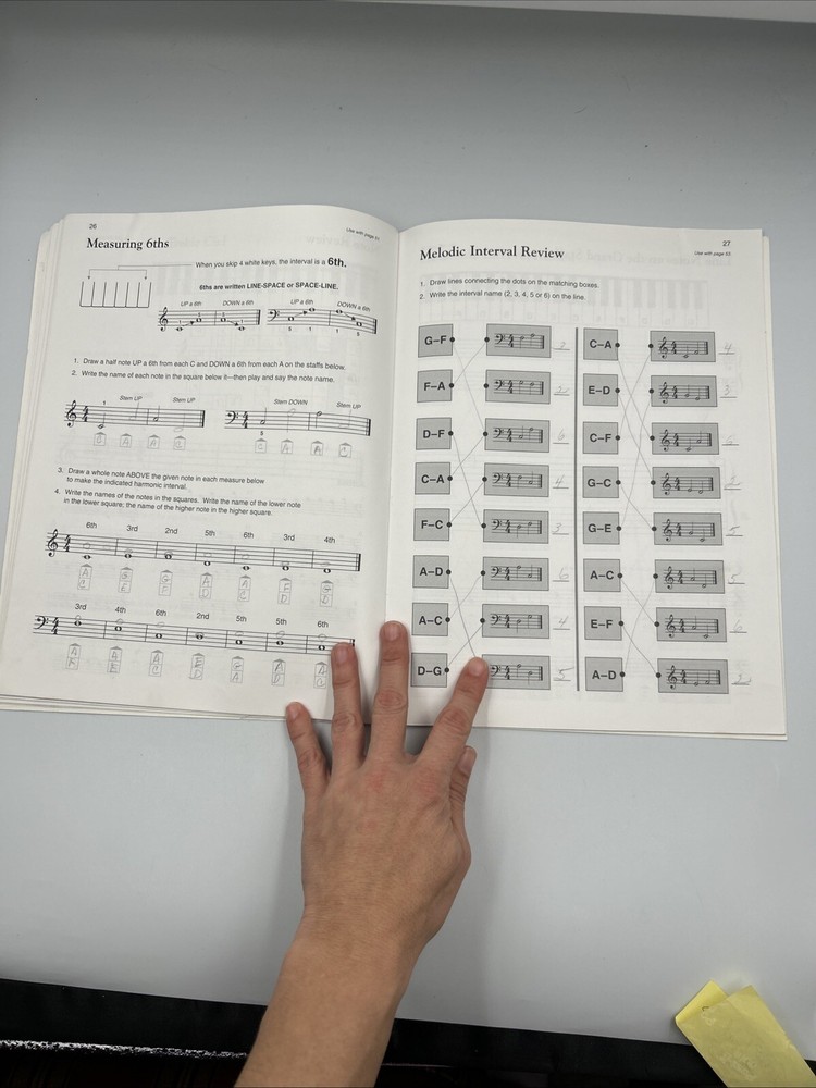 Alfred's Basic Adult Piano Course Notespeller Book 1