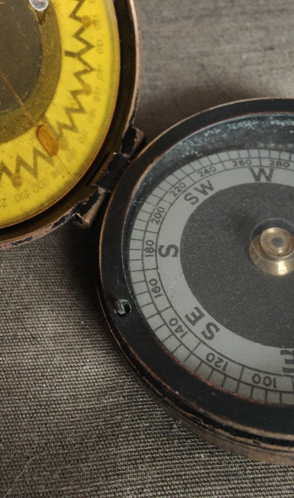 WWI British Army Brass Marching Compass - Magnapole