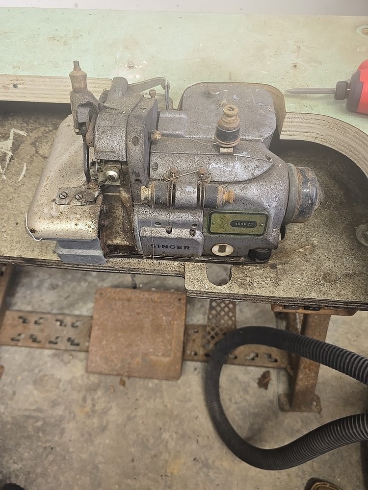 Singer 460k73 Sewing Machine