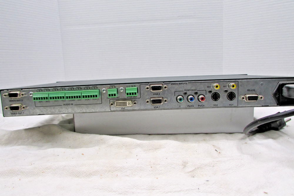 Kramer Presentation Switcher / Scaler VP-724 XL
