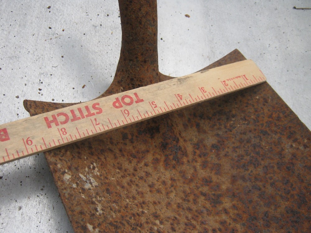Rustic Rusty Original Vintage Primitive Metal Shovel no handle