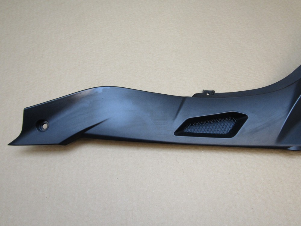 Benelli BN 125 2022 left centre fairing panel (13069)