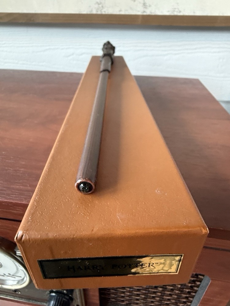 Universal Studios Harry Potter Interactive Wand Harry Potter Box And Map