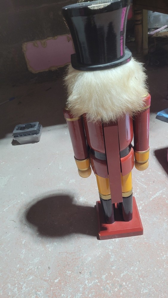 23" NUTCRACKER SOLDIER