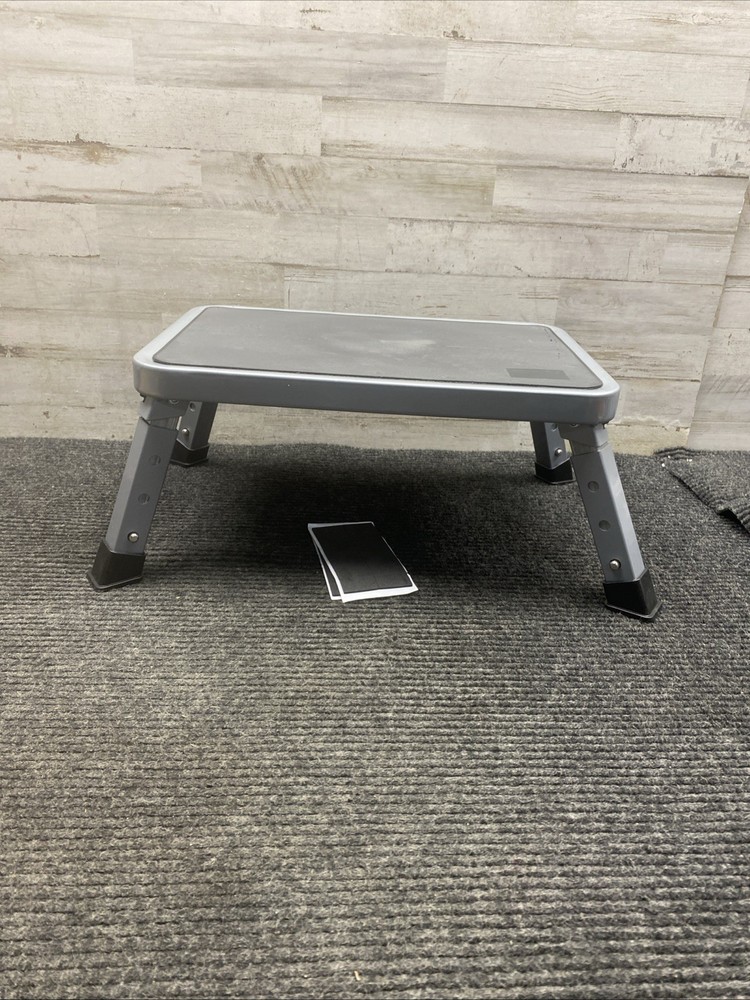 RV step stool foldable non-slip easy to carry step stool