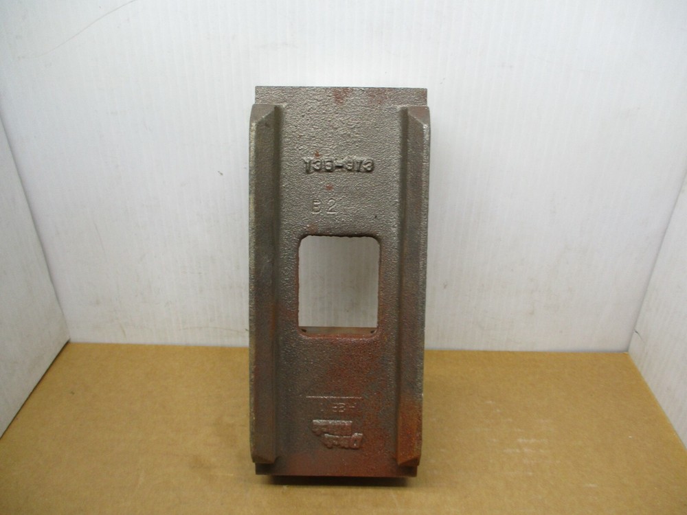 DITCH WITCH TOOTH ADAPTER PART # 135-913 (HAS MINOR RUST) - NEW