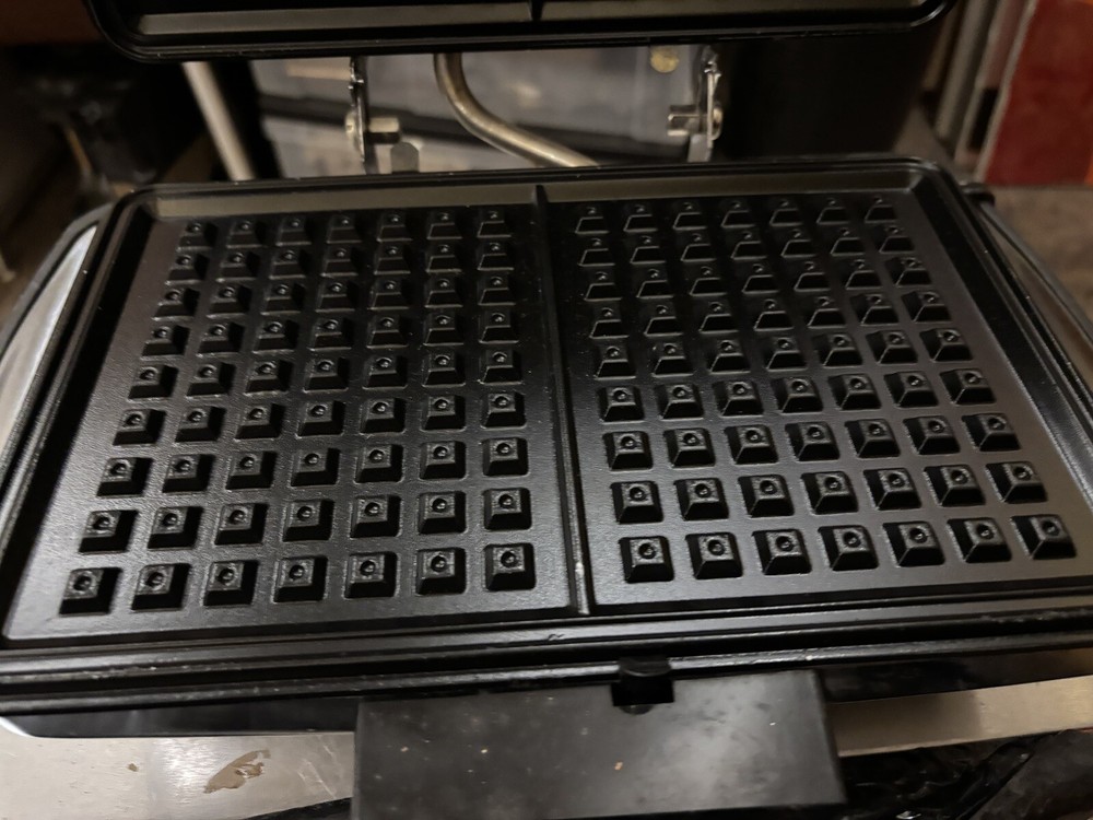Rival Waffle & Pizzelle Baker TESTED/WORKS