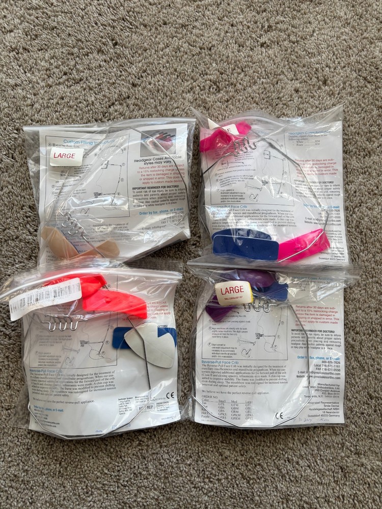 Great Lakes Reverse Pull Face Mask - Large