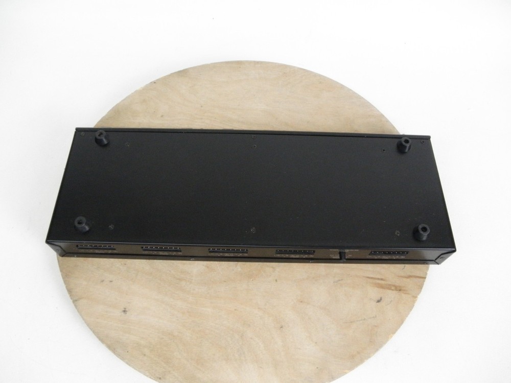 OSD Audio Dual Source Speaker Selector DSM8 8 Zone Room