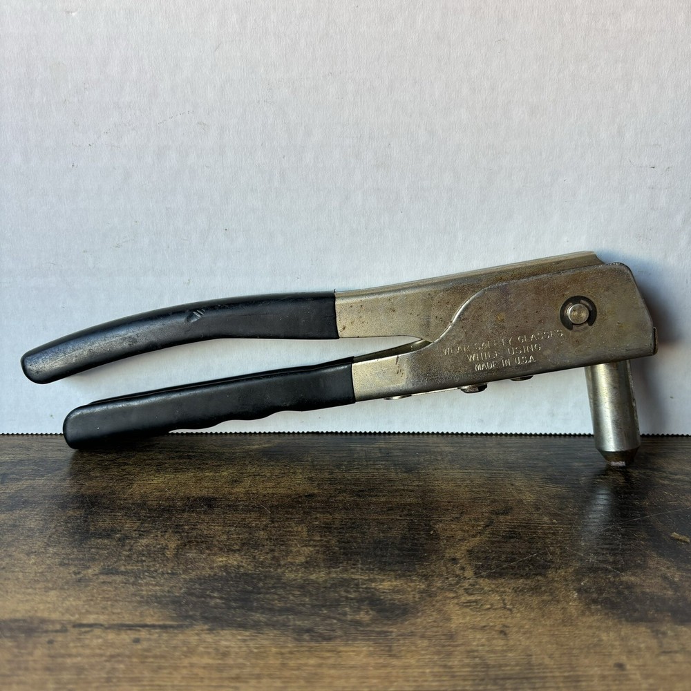 Stanley Tools USA Heavy Duty Riveter MR-88