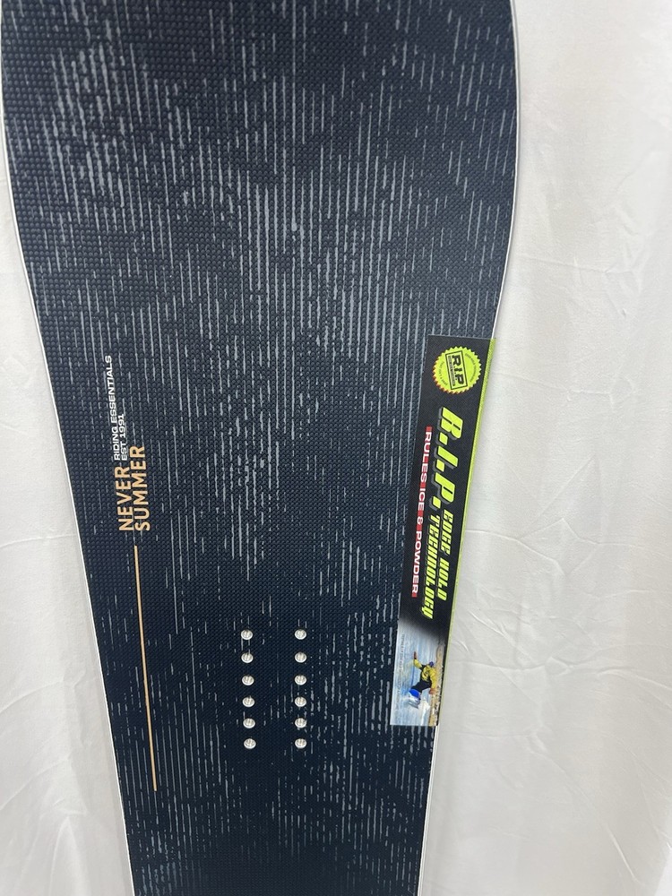 NEVER SUMMER COUGAR SNOWBOARD 160 cm NEW