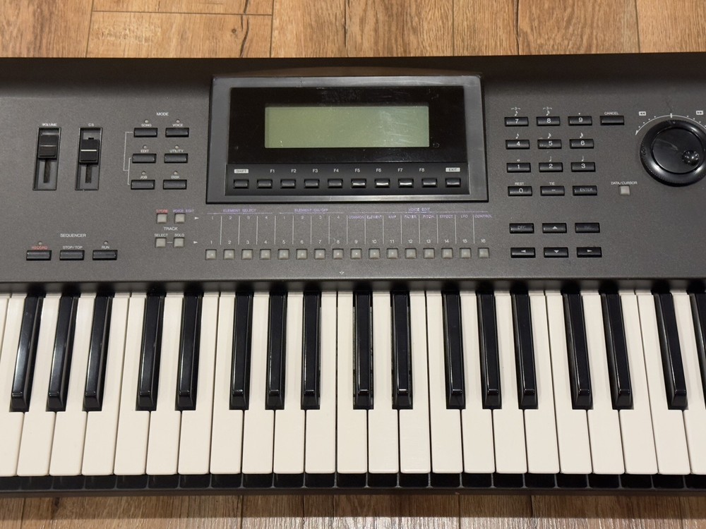 Yamaha W5 Synthesizer 76 keys Version 2 With USB Emulator