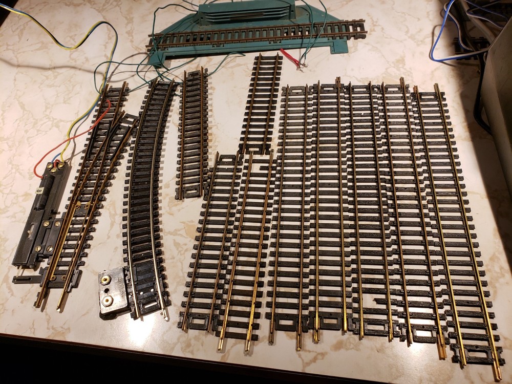 Ho Scale Track Lot 11