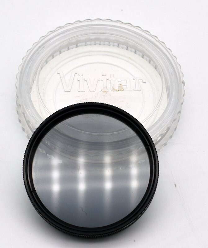VIVITAR 58mm POLARIZING FILTER AND PLASTIC CASE, JAPAN