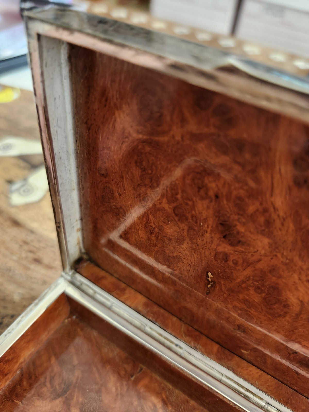 Vintage Sterling Silver Repousse Deity Box Thainakon Thailand Burl Lined 418g