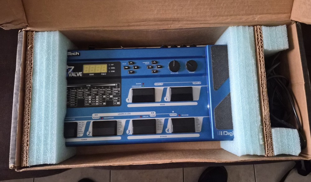 Digitech RP7 Valve Guitar Tube  Multi Effects Processor -  CIB