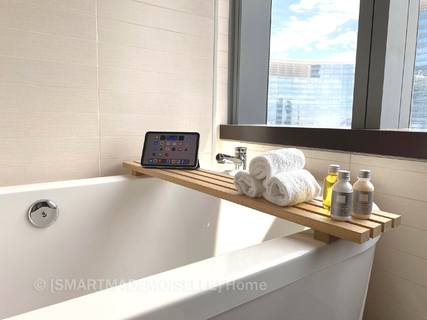 Bathtub wood caddy tray