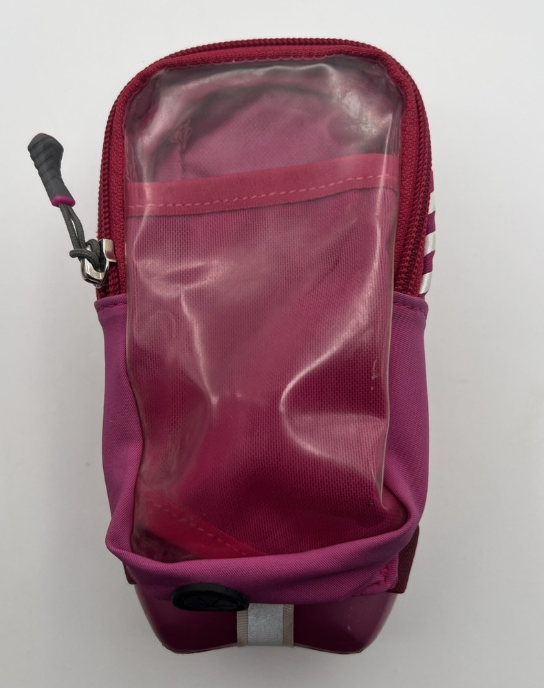 Nathan SpeedDraw Plus Pink Handheld Hydration Flask With Adjustable Strap