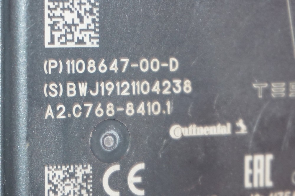 TESLA MODEL 3 RADAR SENSOR MODULE 2017 2018 2019 2020 1108647-00-D OEM
