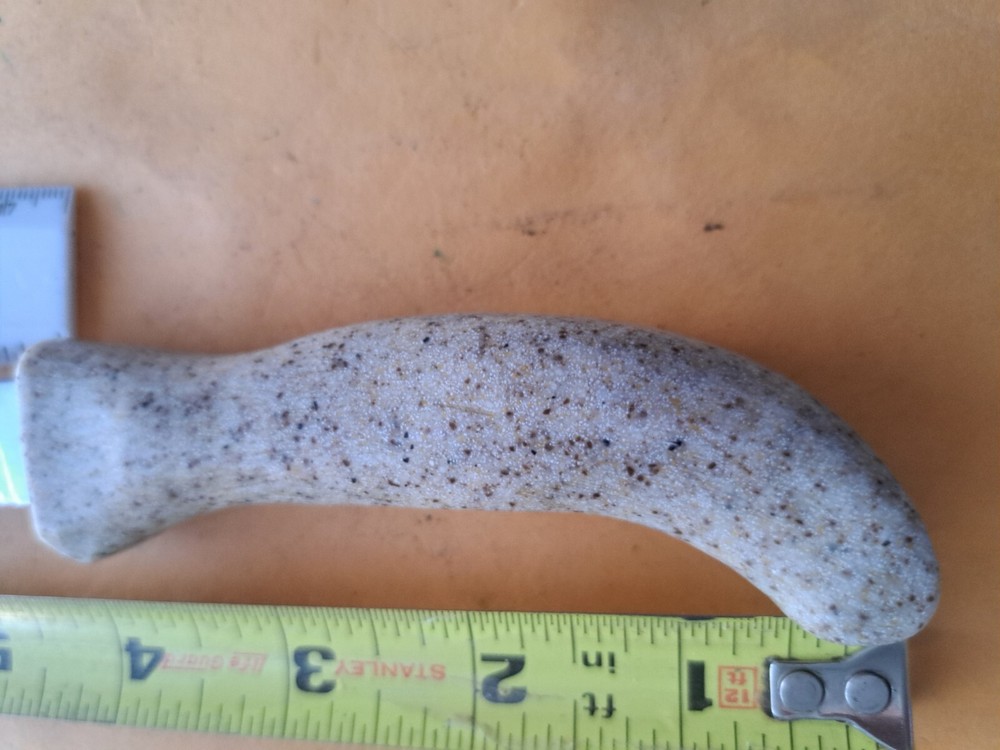 NICE Small Hunting Knife. Small Game. Corian? Handle