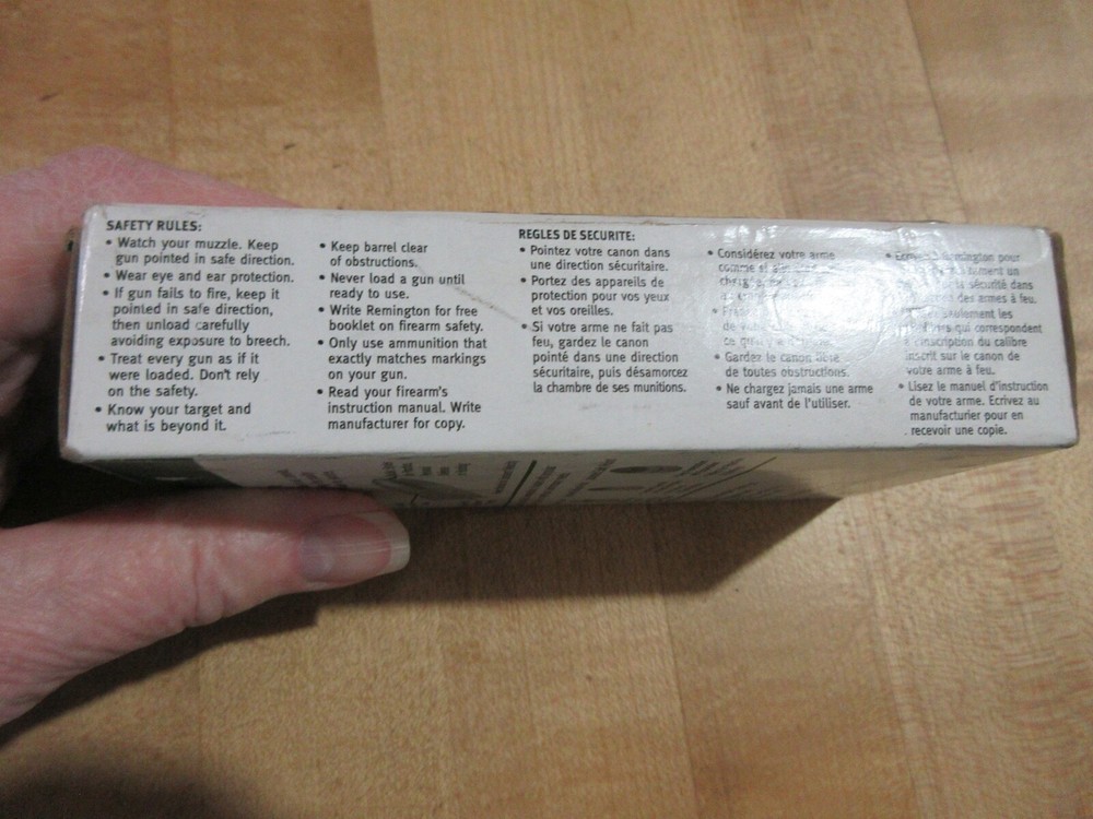 Empty Ammo Box Remington UMC 40 S & W with insert (w17) # 97