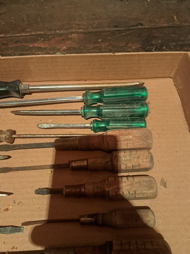 Screwdriver Flathead Phillips Misc Various Brands & Multi Purpose 13 total