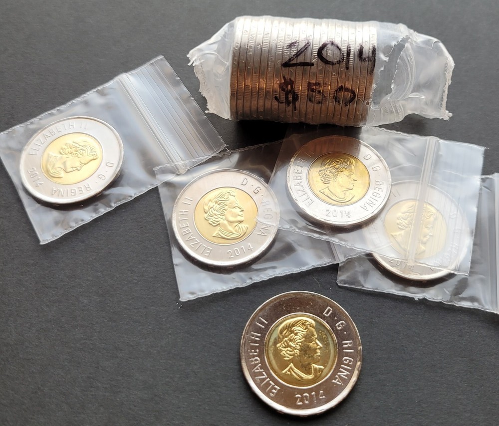 *** CANADA  TOONIE  2014  *** FROM  MINT  ROLL ***